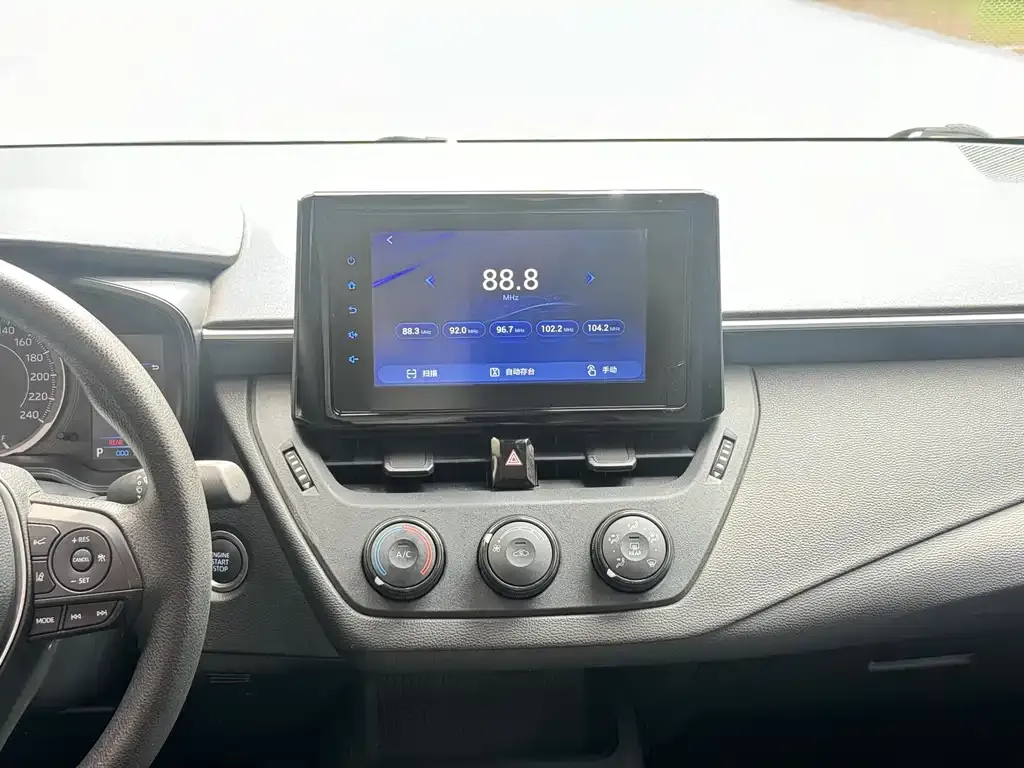 Toyota Corolla 2022 из CN, фото 9