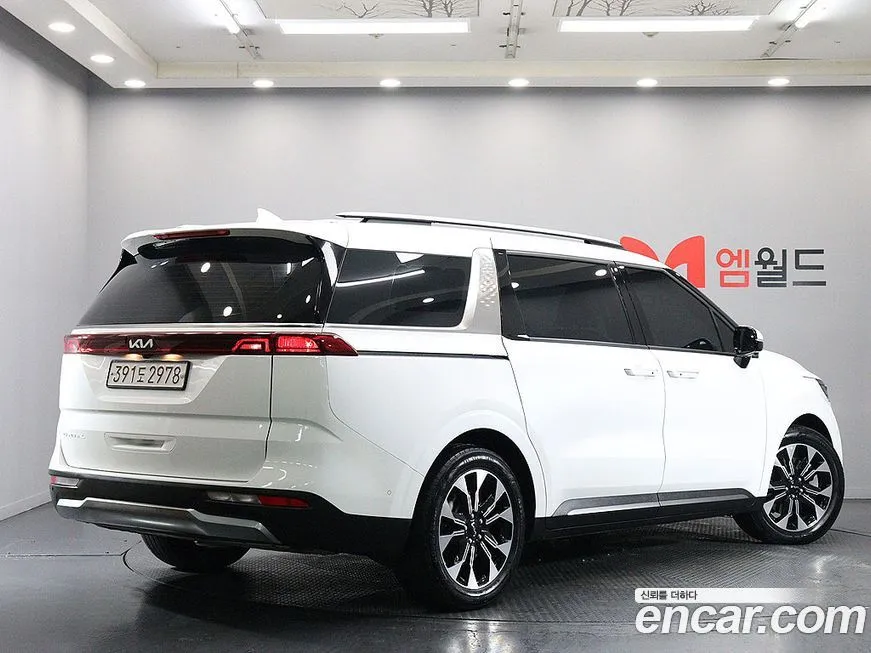 Kia Carnival — фото 2