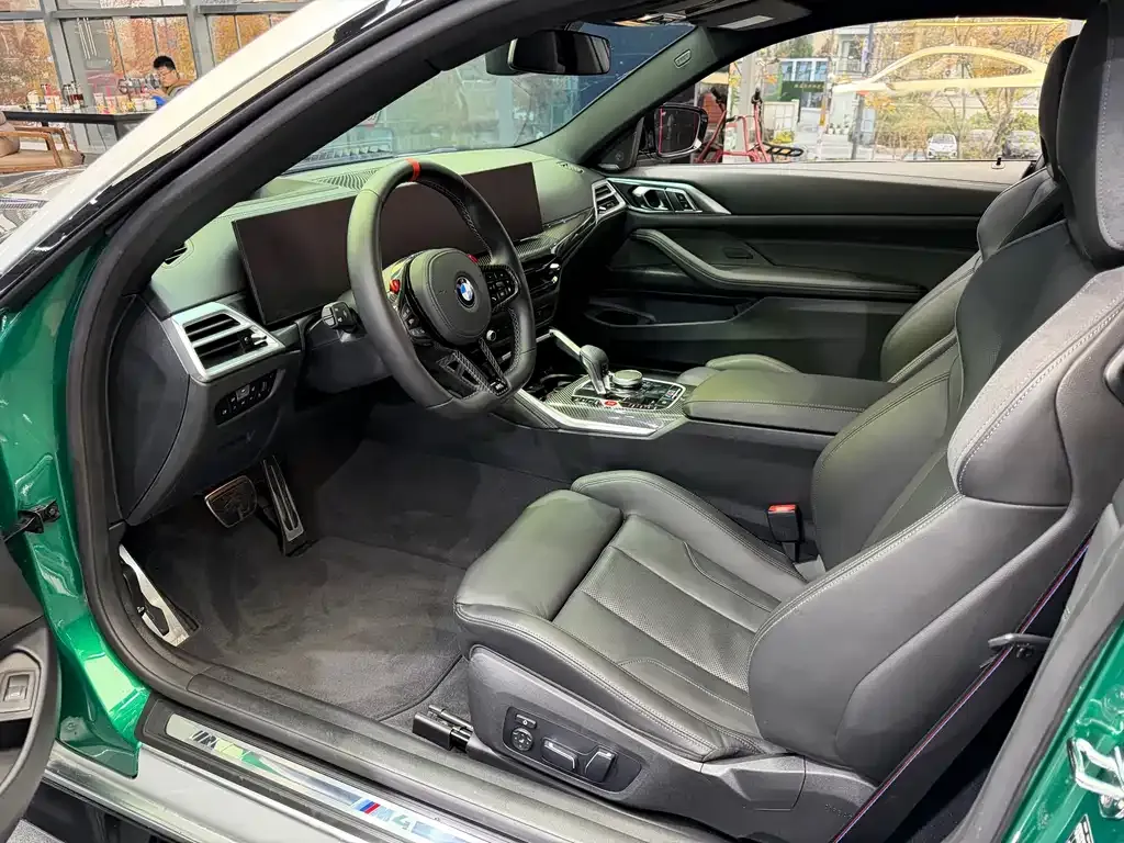 BMW M4 2025 из CN, фото 4