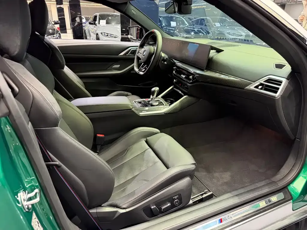 BMW M4 2025 из CN, фото 5