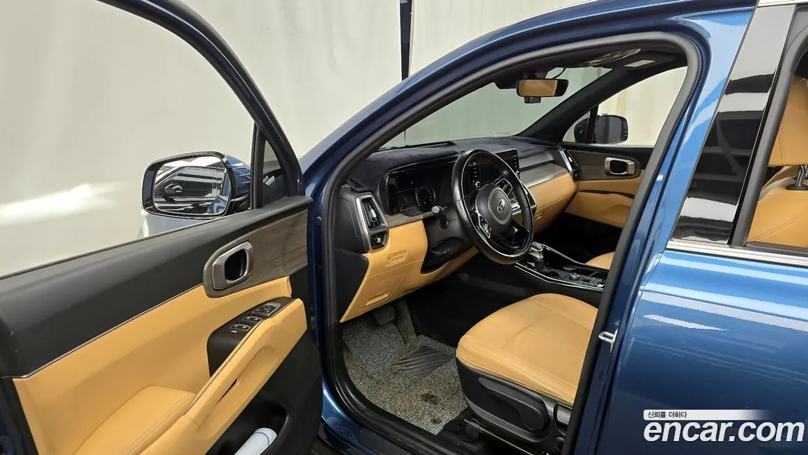 Kia Sorento — фото 10