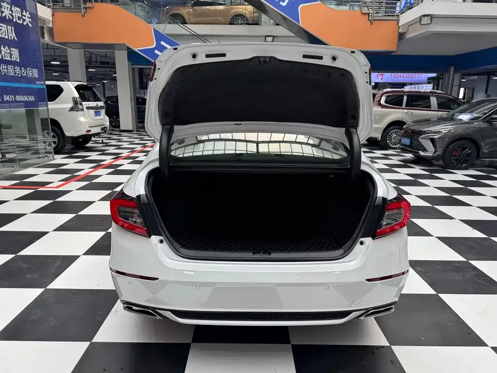 Honda Accord 2022 из CN, фото 10