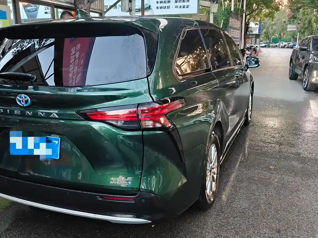 Toyota Sienna 2022 из CN, фото 4