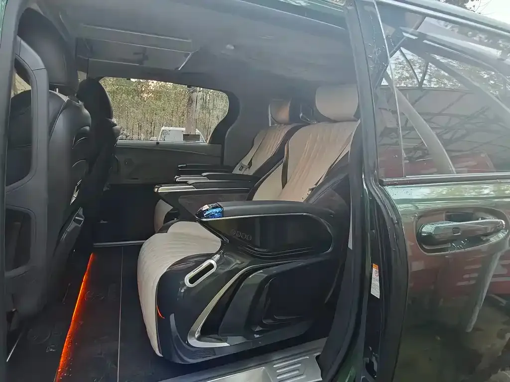 Toyota Sienna 2022 из CN, фото 6