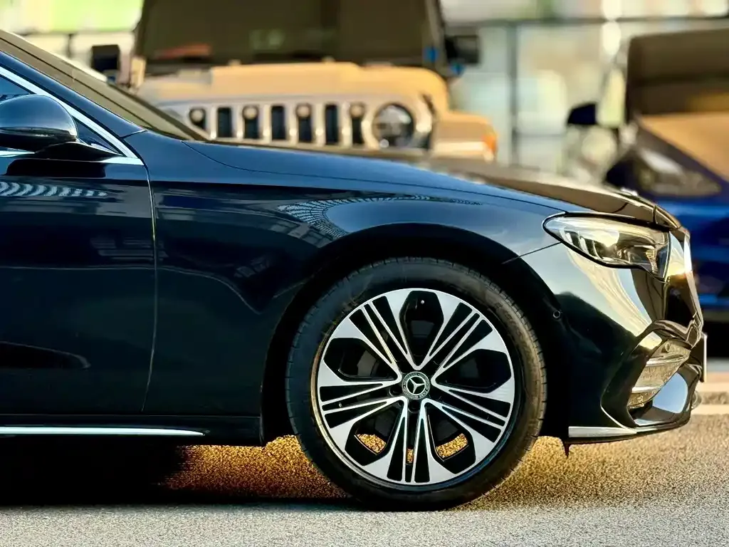 Mercedes-Benz E-Class 2025 из CN, фото 2