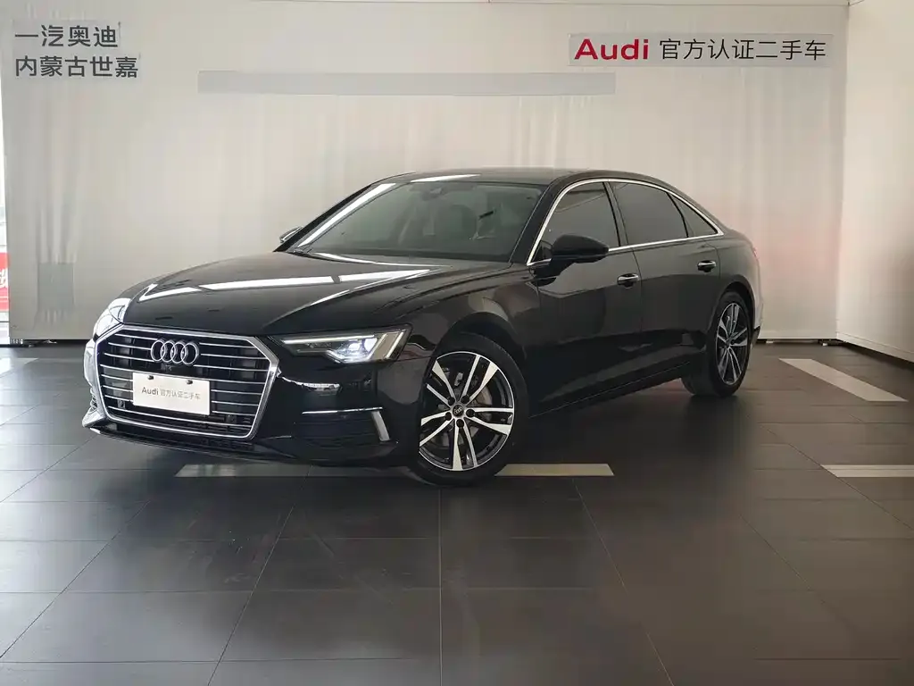 Audi A6L — фото 1