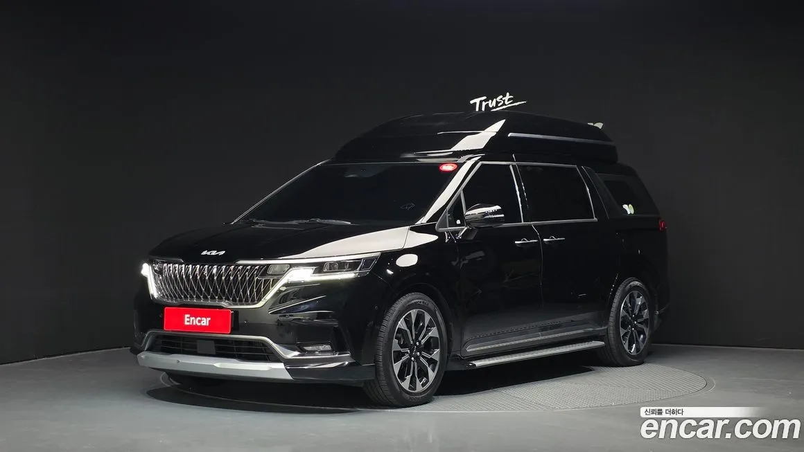 Kia Carnival — фото 1