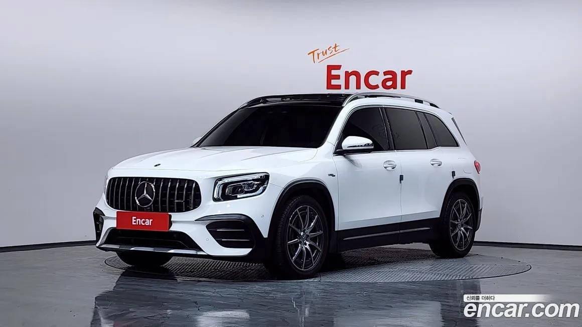 Mercedes-Benz GLB-Class — фото 1