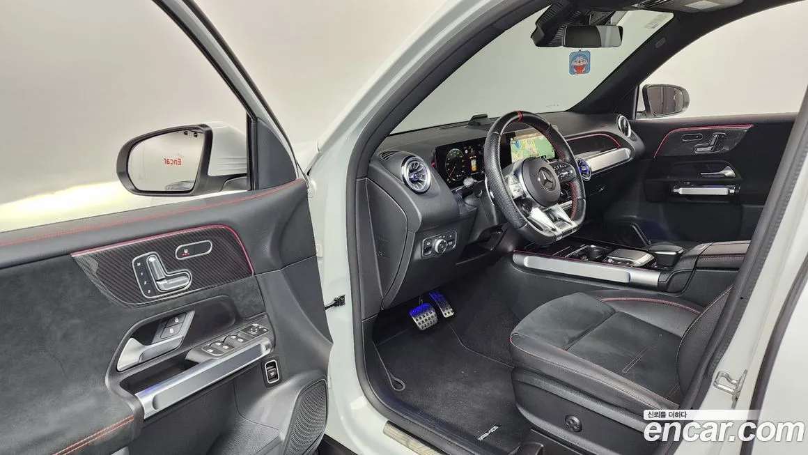 Mercedes-Benz GLB-Class — фото 10