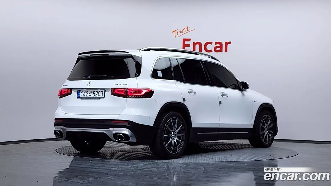 Mercedes-Benz GLB-Class — фото 2