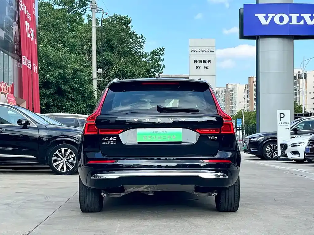 Volvo XC60 PHEV — фото 5