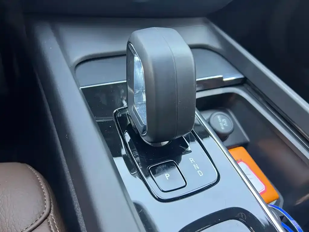 Volvo S60 2023 из CN, фото 6