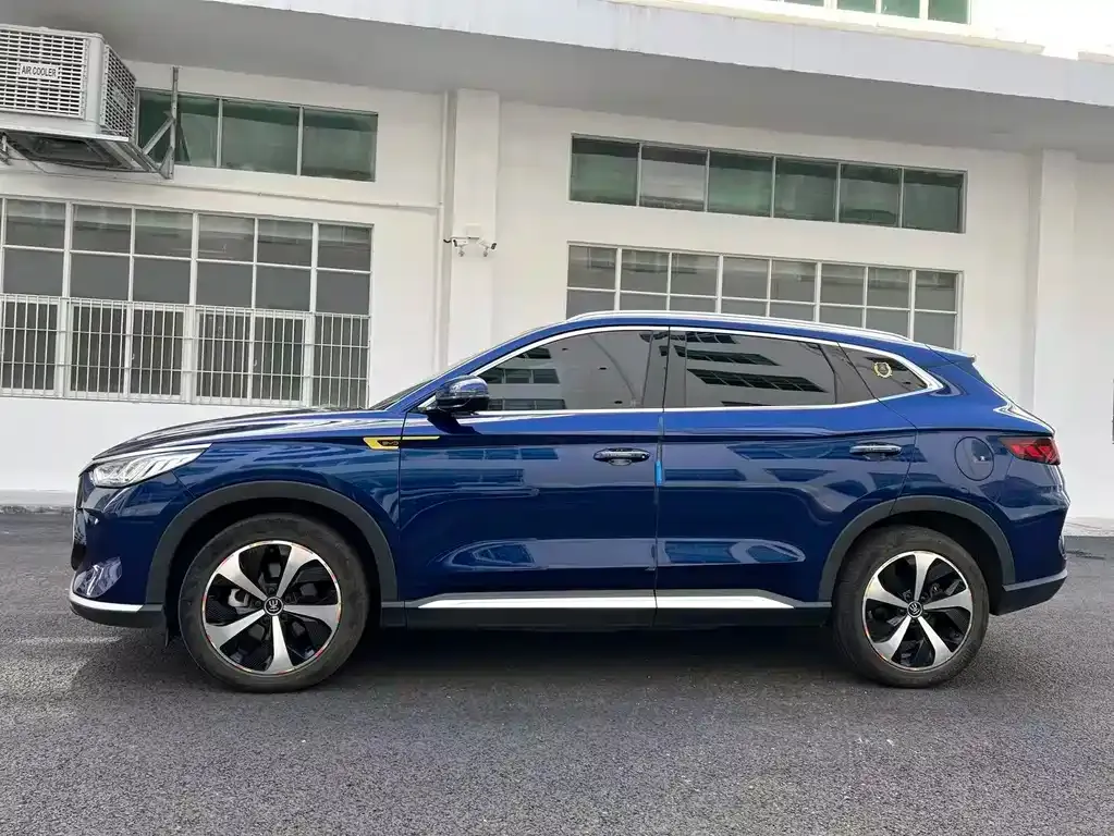 BYD PLUS New Energy — фото 3
