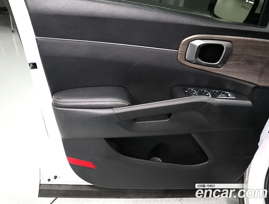 Kia Sorento — фото 8