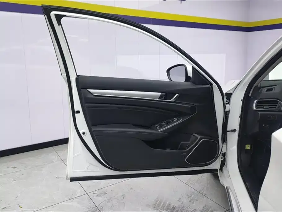 Honda Accord 2023 из CN, фото 7
