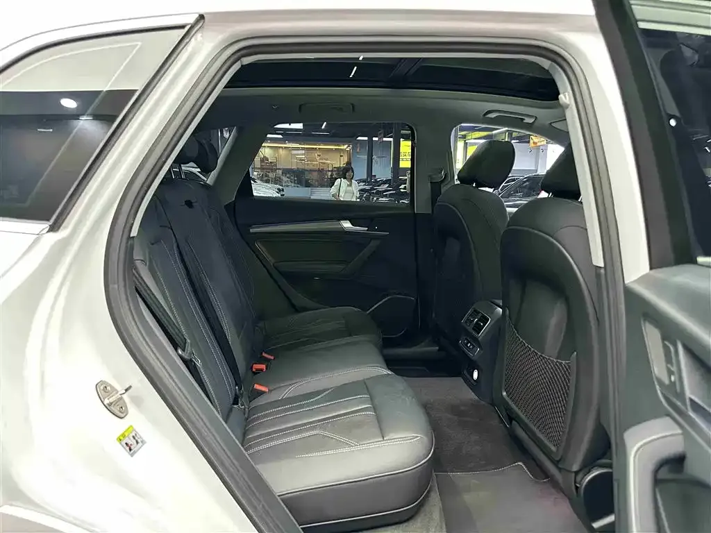 Audi Q5L 2021 из CN, фото 6