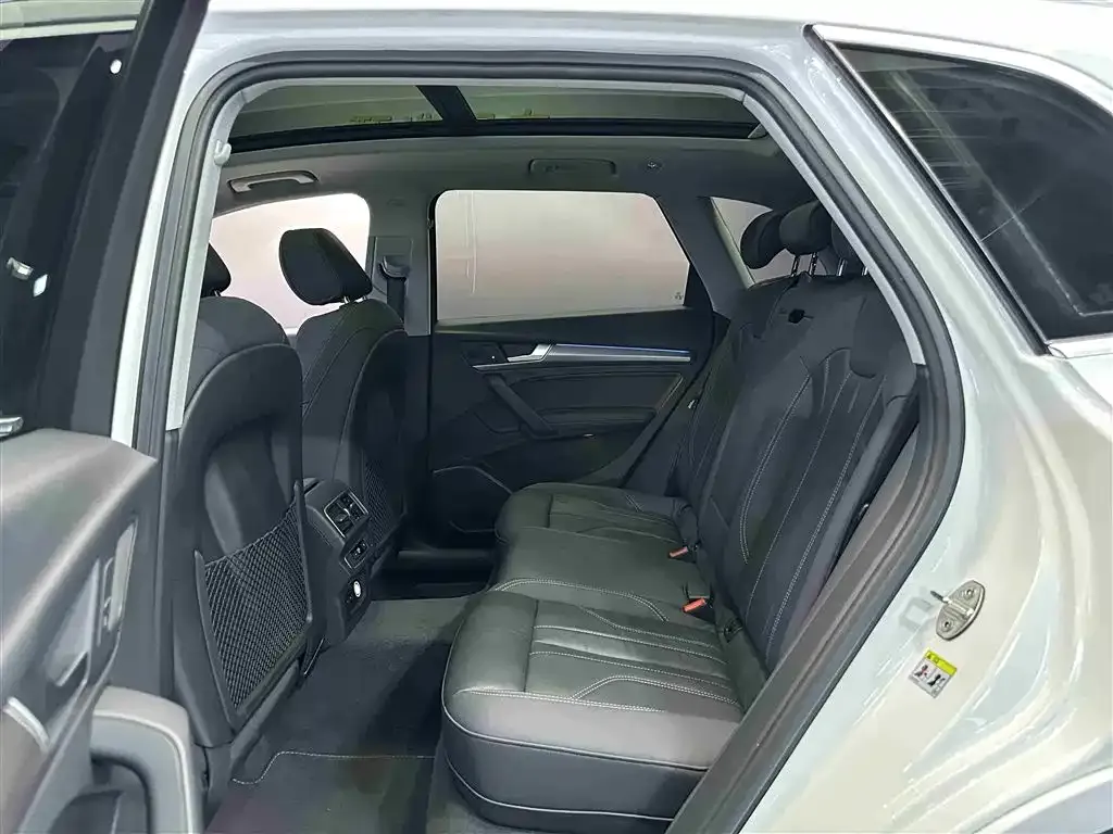 Audi Q5L 2021 из CN, фото 8