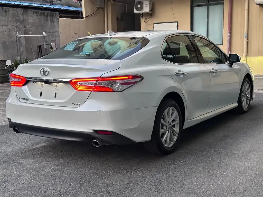 Toyota Camry 2022 из CN, фото 5