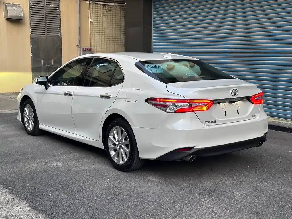 Toyota Camry 2022 из CN, фото 6