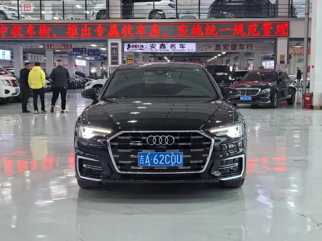 Audi A6L 2023 из CN, фото 2