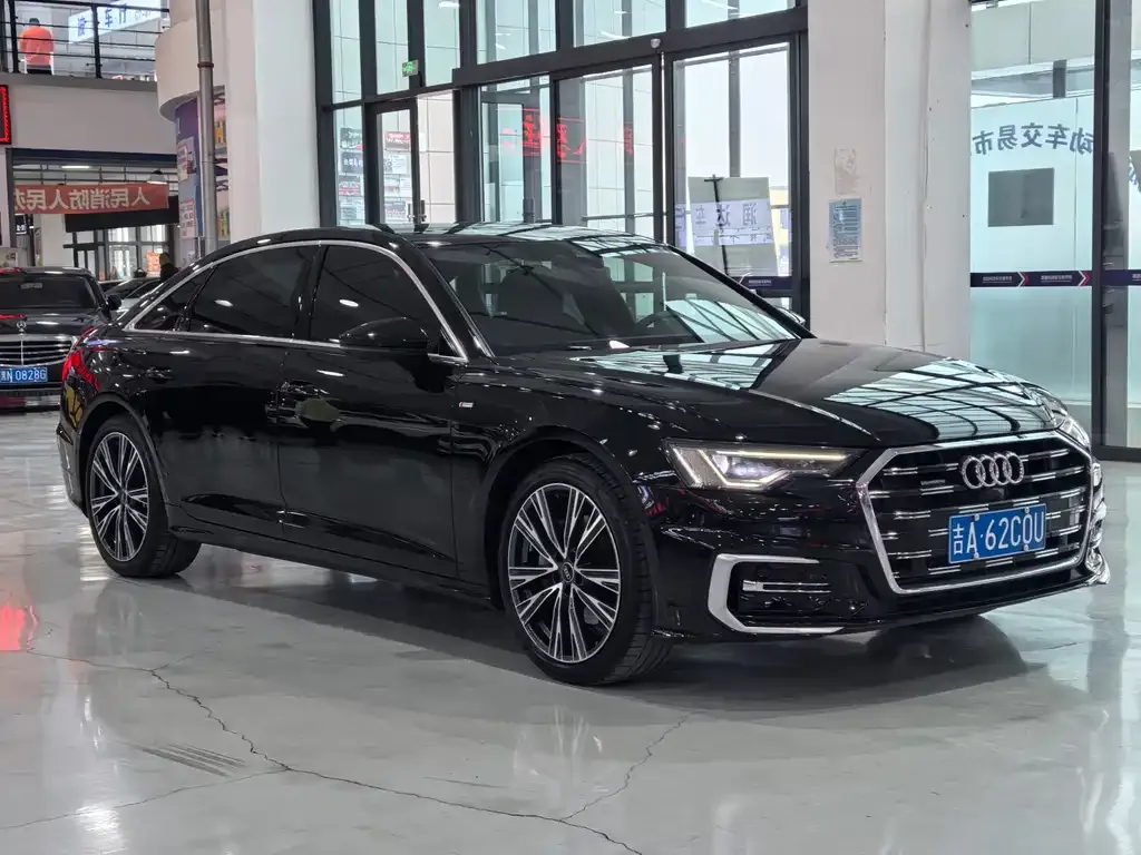 Audi A6L 2023 из CN, фото 3
