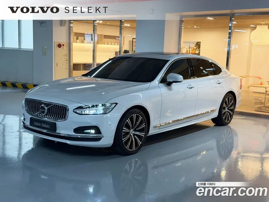 Volvo S90 — фото 1