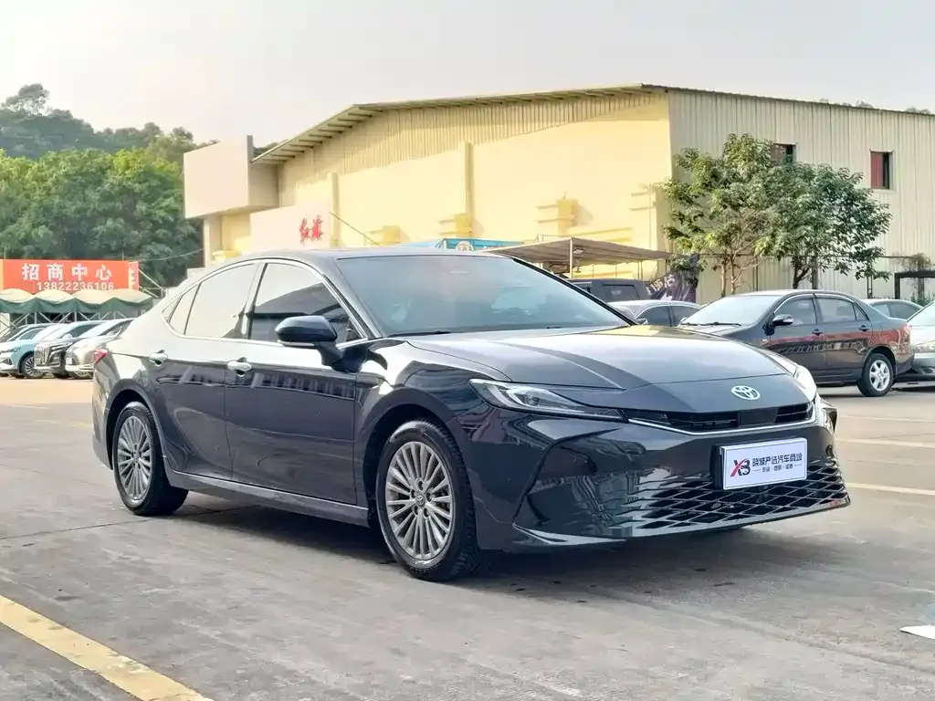 Toyota Camry 2025 из CN, фото 3