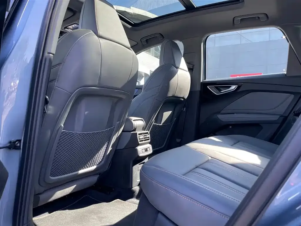 Audi Q4 e-tron 2023 из CN, фото 7
