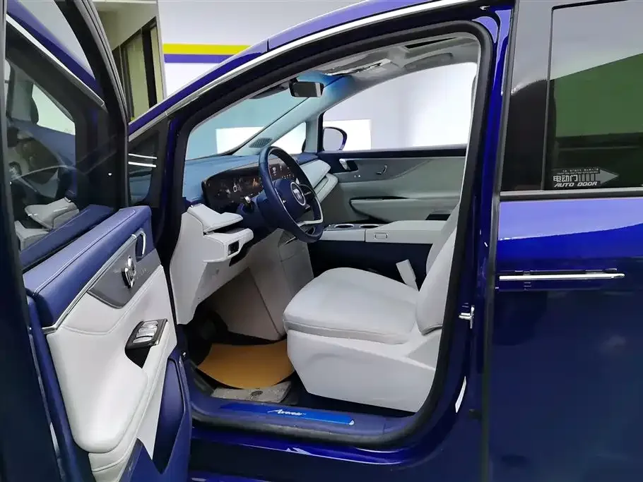 Buick GL8 Hybrid 2024 из CN, фото 9