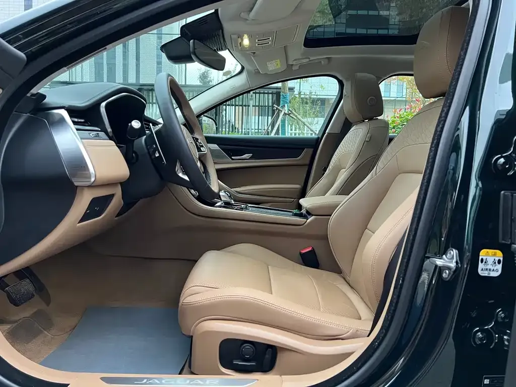 Jaguar XFL 2025 из CN, фото 6