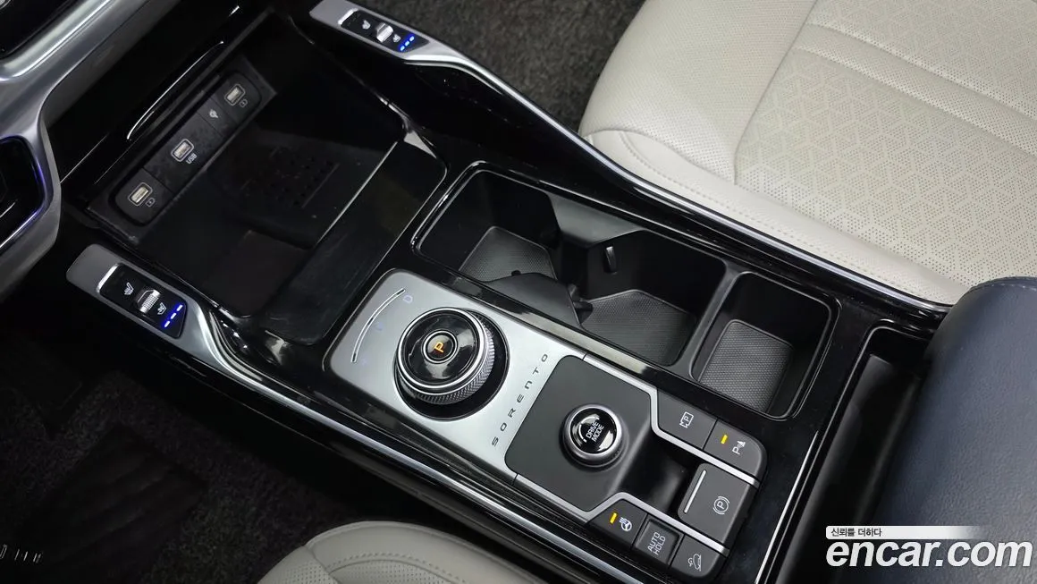Kia Sorento — фото 9