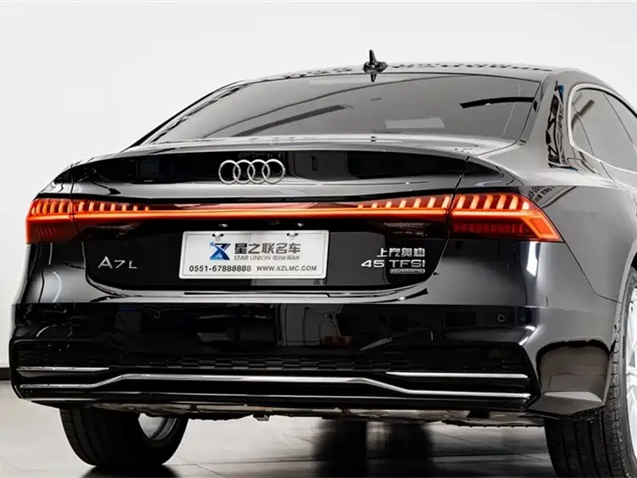 Audi A7L 2024 из CN, фото 9