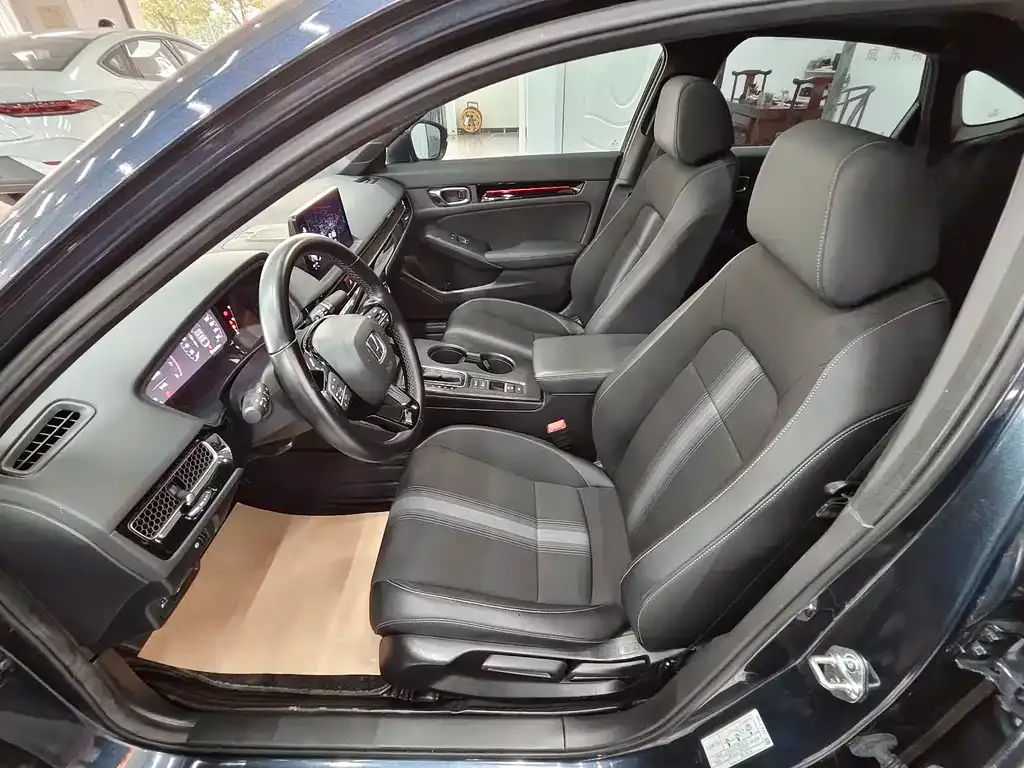 Honda Civic — фото 7