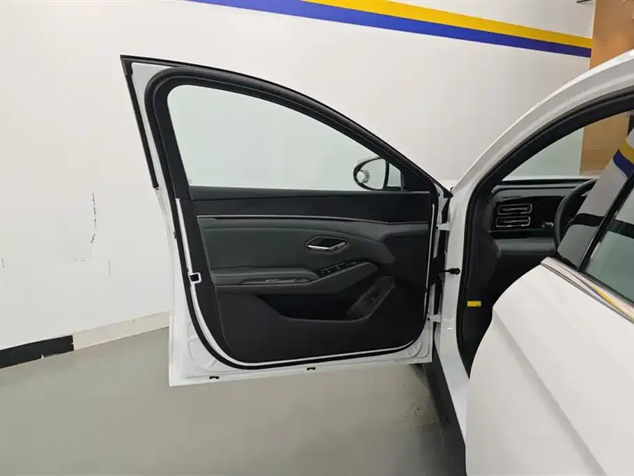 BYD Qin L 2024 из CN, фото 7