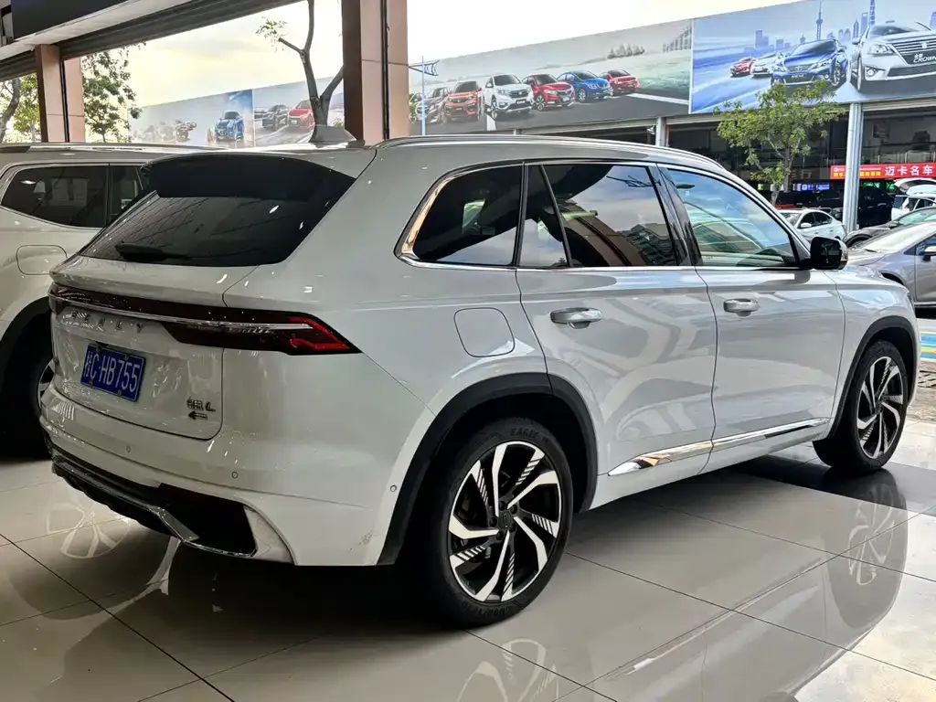 Geely Xingyue L — фото 7