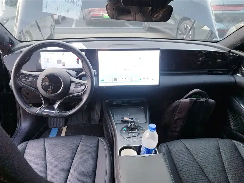 BYD Seal — фото 10