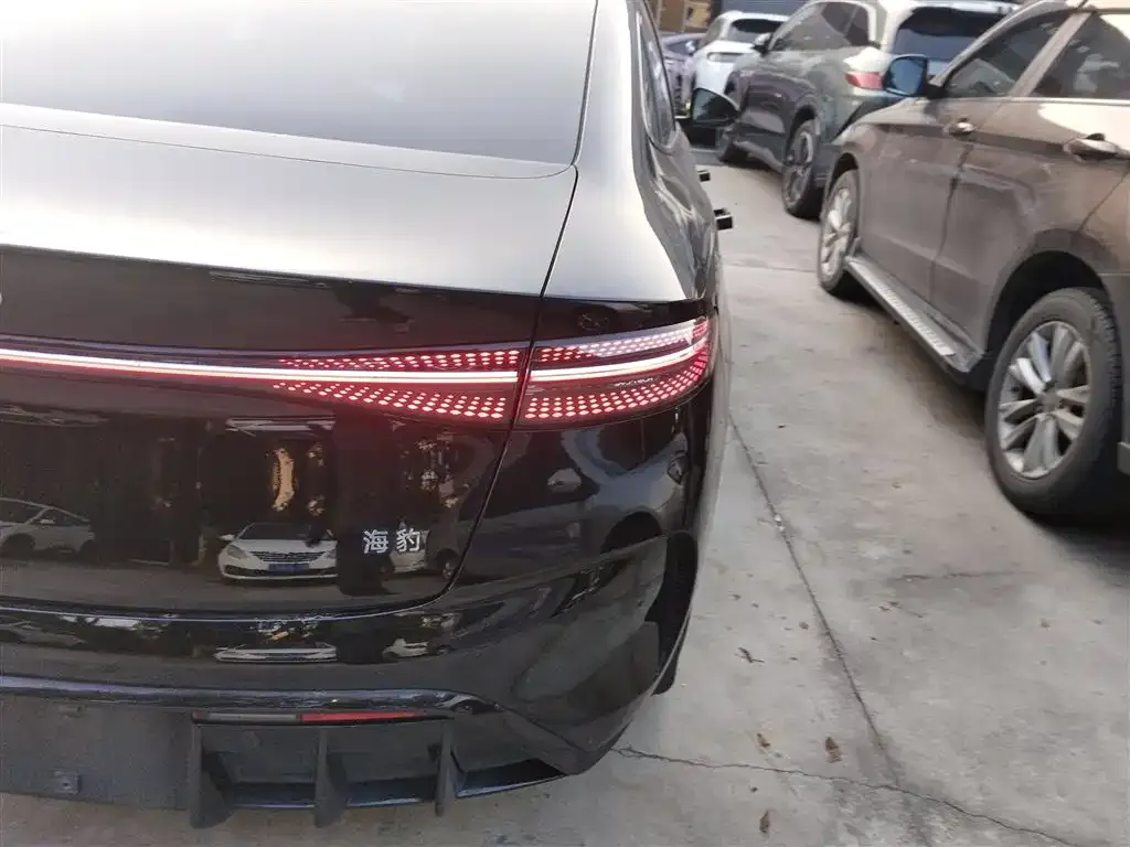BYD Seal — фото 8