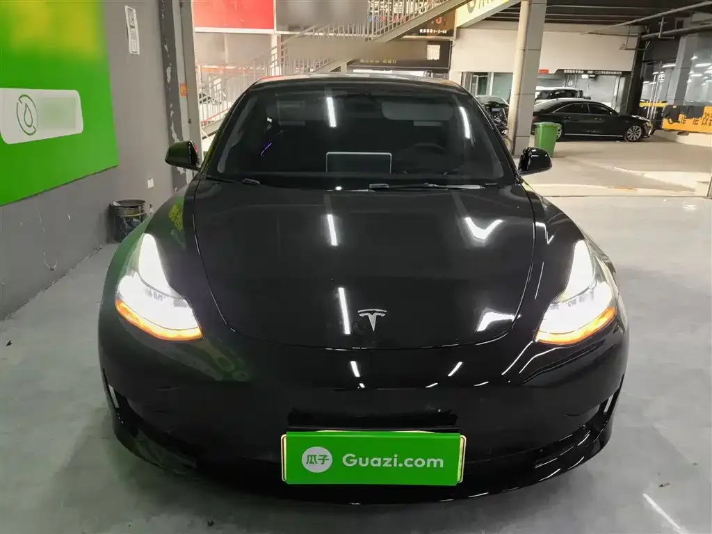Tesla Model 3 — фото 3