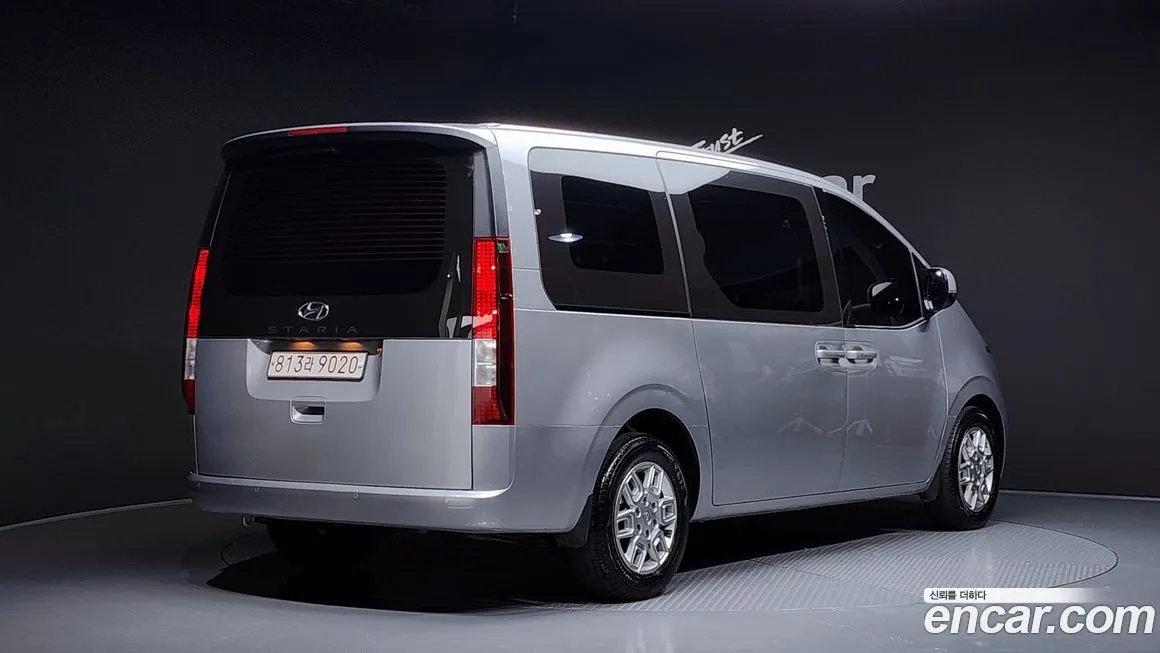 Hyundai Staria — фото 2