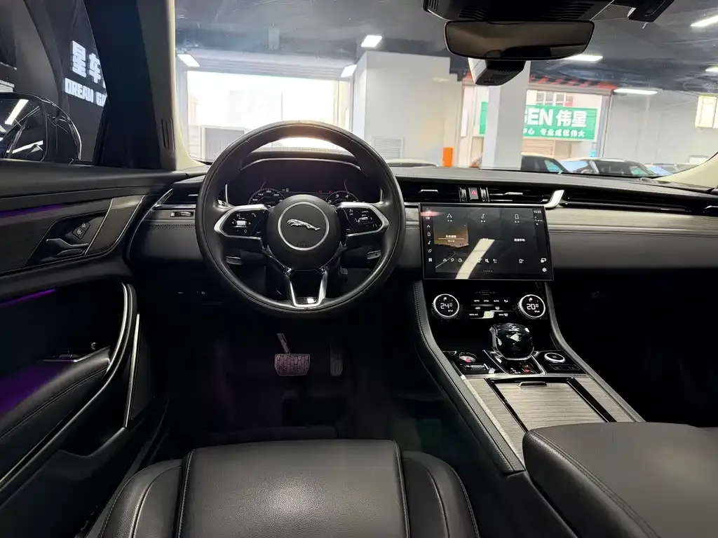 Jaguar XFL 2021 из CN, фото 7