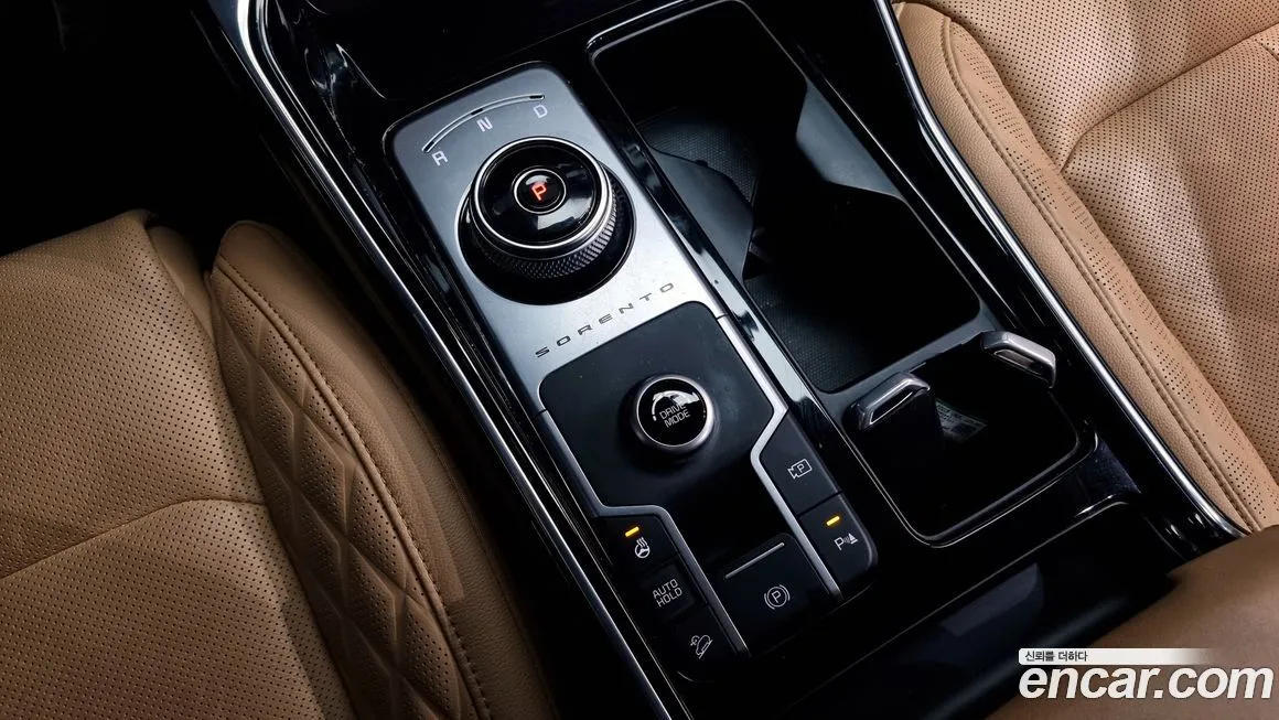 Kia Sorento — фото 9