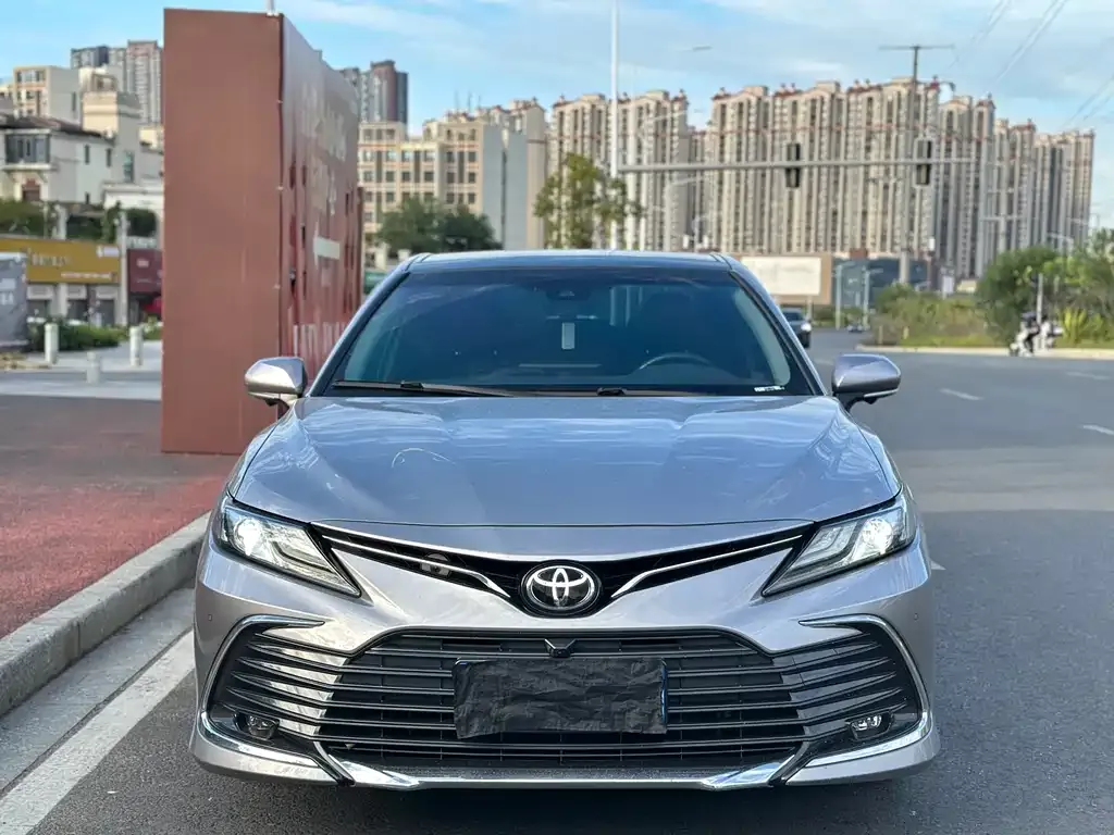 Toyota Camry 2024 из CN, фото 2
