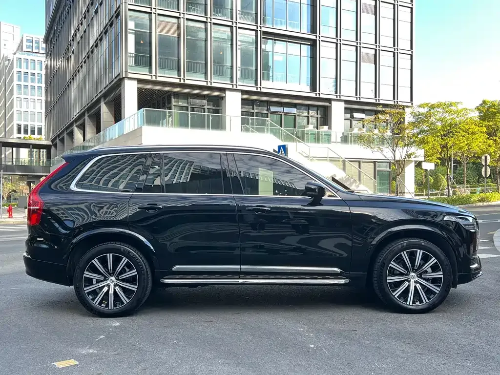 Volvo XC90 2023 из CN, фото 8