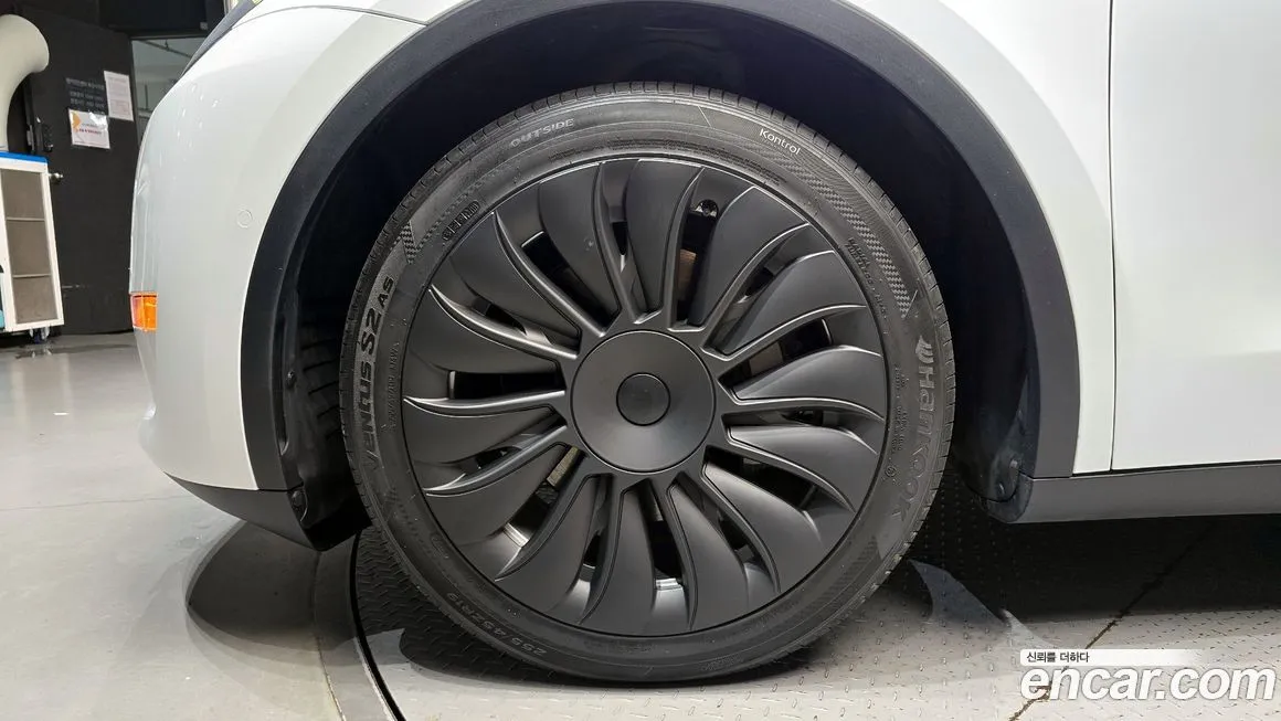 Tesla Model Y 2022 из KR, фото 5