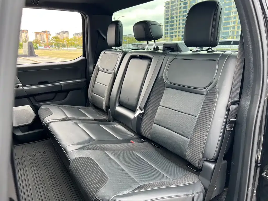 Ford F-150 Raptor — фото 8
