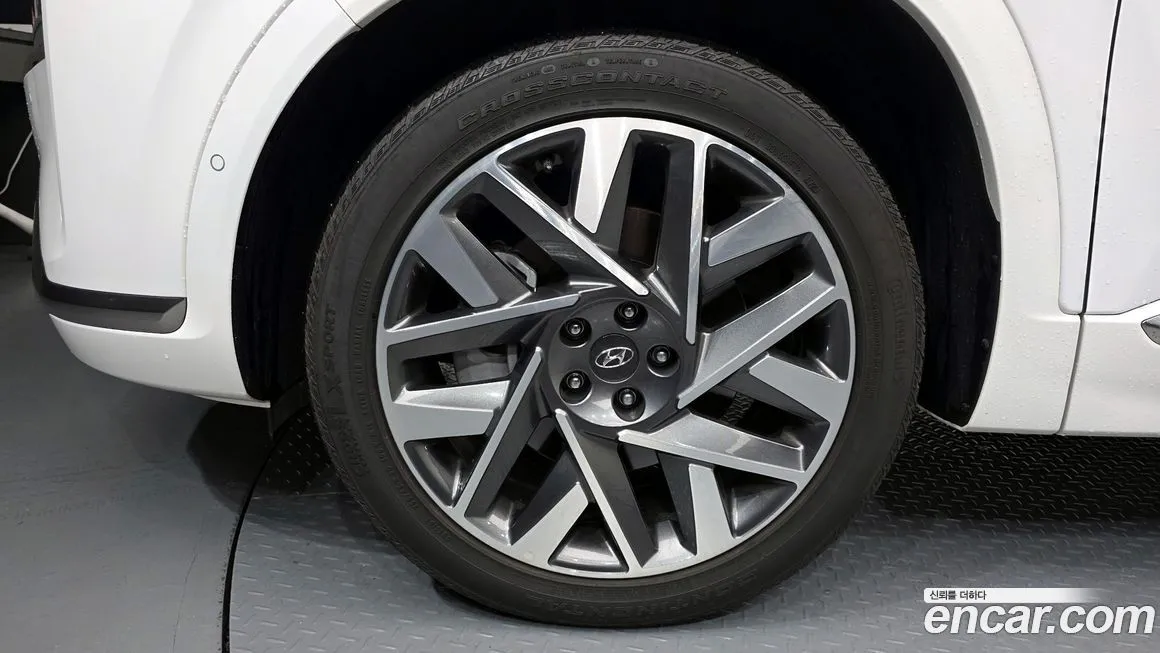 [object Object] Santafe 2023 из KR, фото 5