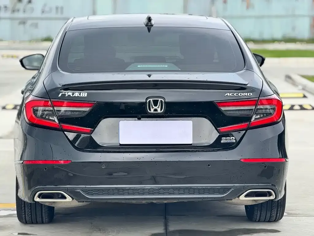 Honda Accord 2023 из CN, фото 10