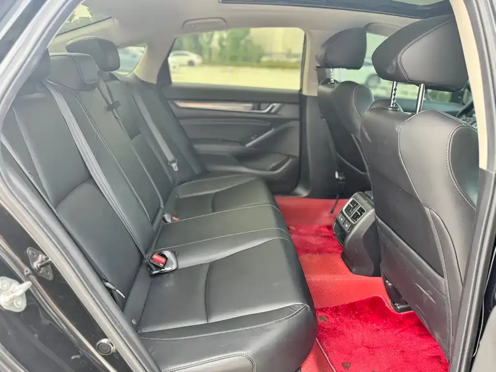 Honda Accord 2023 из CN, фото 8