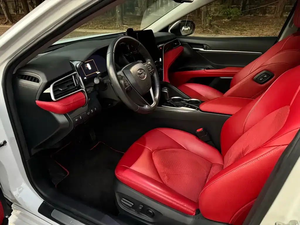 Toyota Camry 2022 из CN, фото 10