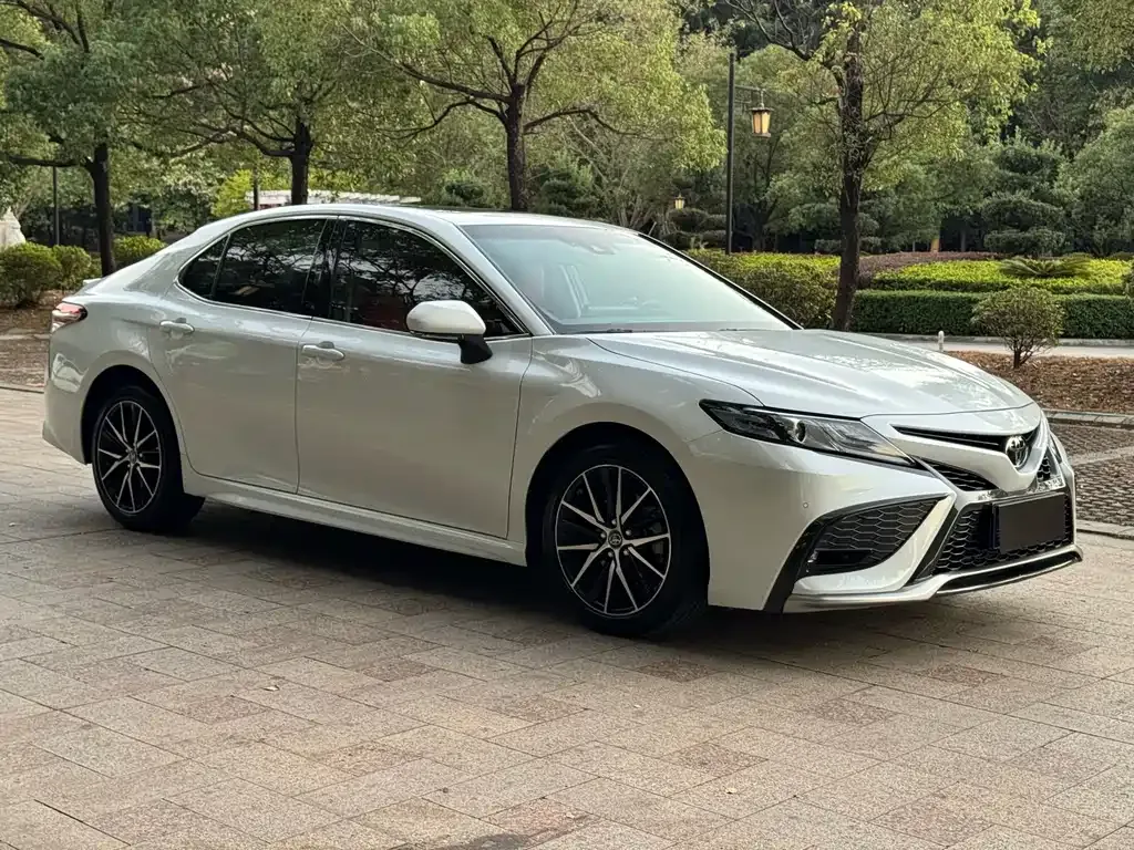 Toyota Camry 2022 из CN, фото 3